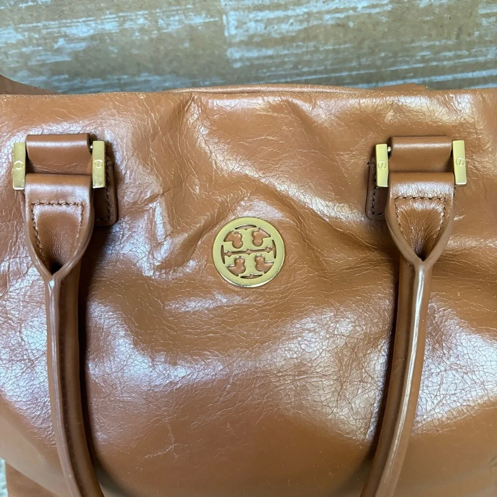 Tory Burch Dena Crossbody Purse Brown Leather Preppy Classic Gold Hardware